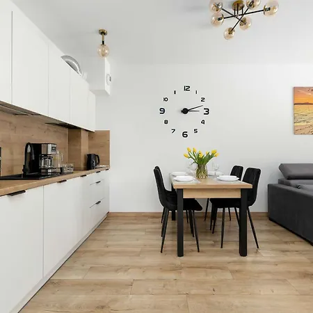 Enklawa - Z Tarasem Blisko Plazy I Jeziora By Renters Apartment Mielno (Koszalin)