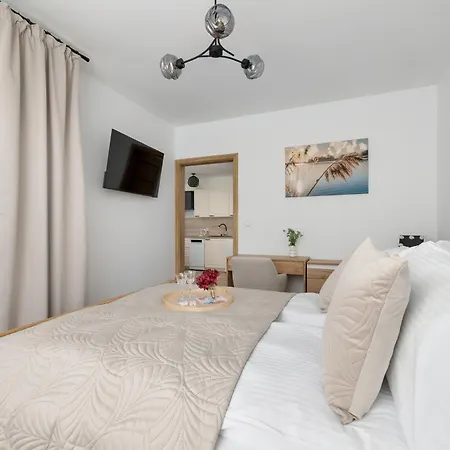 Enklawa - Z Tarasem Blisko Plazy I Jeziora By Renters Apartment